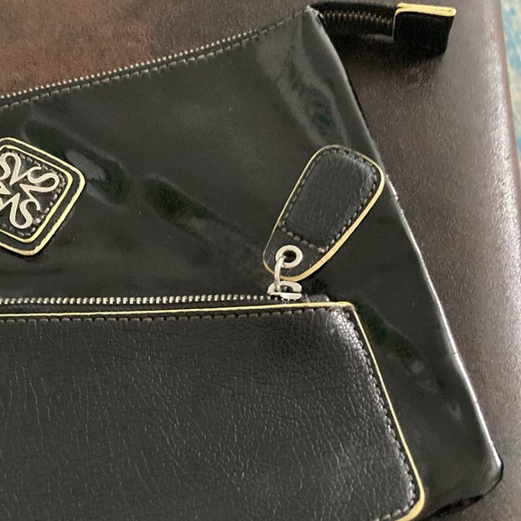 Vera Wang leather and patented leather clutch purse  gently used - Picture 4 of 12